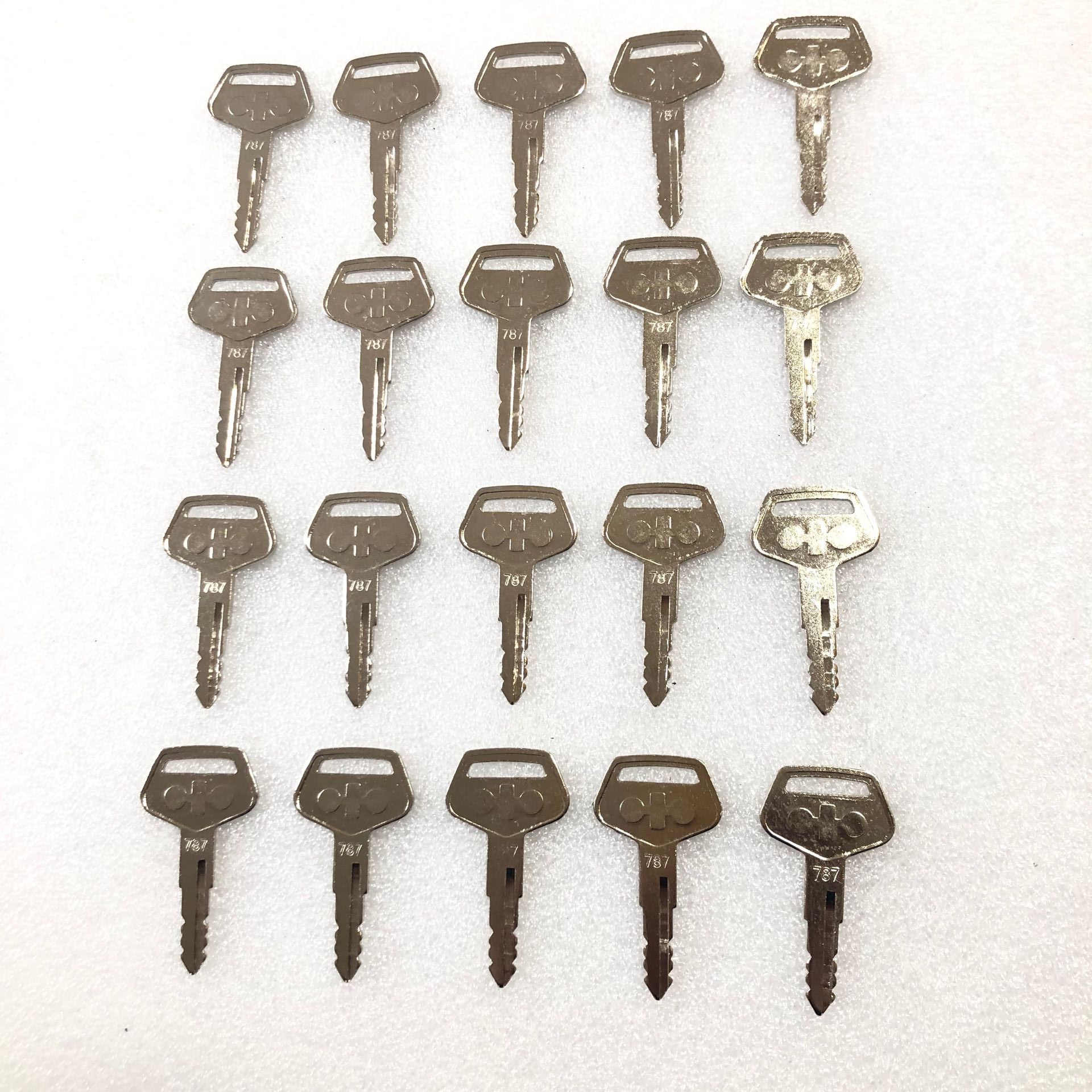 20PCS 787 Key for Komatsu Exca - огляд і ціна Heavy Equipment Keys